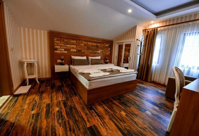 Deluxe Room, Serah Residence