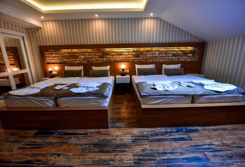 Suite King Bed, Serah Residence