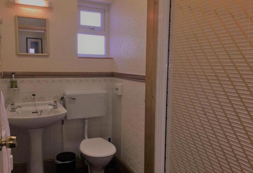 Номер Стандарт Индивидуальный Совместная Ванная, Shrubbery Guest House