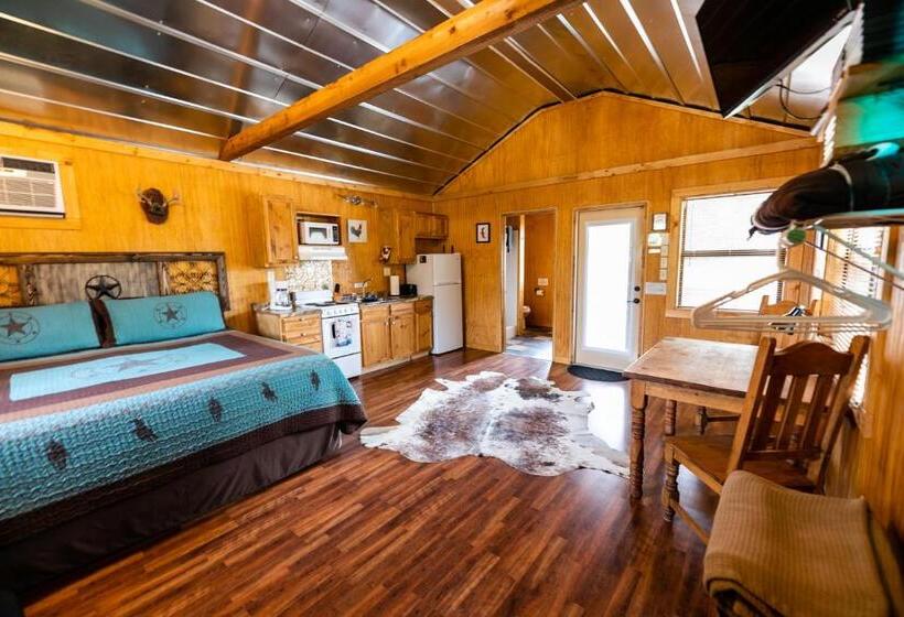 کابین, Walnut Canyon Cabins