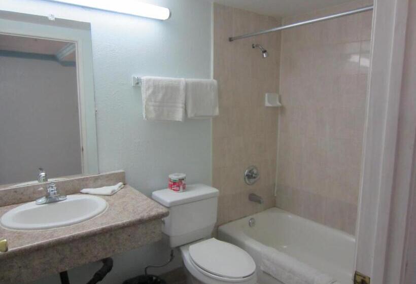 חדר סטנדרט עם מיטת קינג, Starlight Inn, Valley Blvd   Downtown La