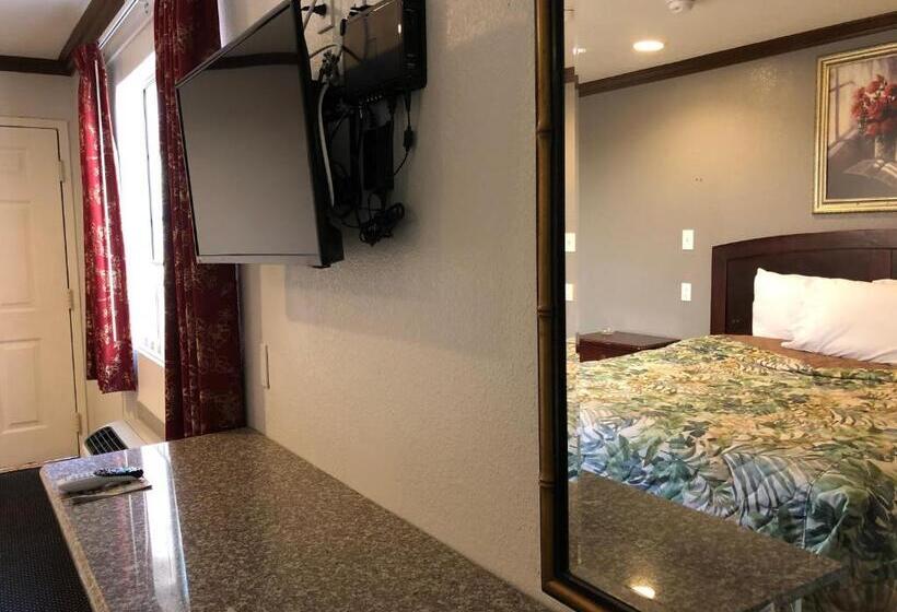 חדר סטנדרט עם מיטת קינג, Starlight Inn, Valley Blvd   Downtown La