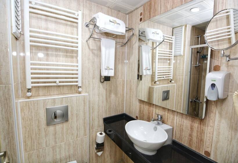 اتاق استاندارد سه نفره, Grand şah Otel