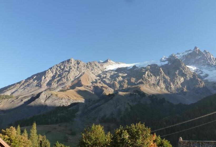 Апартаменты 1 Спальня с Видом, Locations Appartements & Chalets   Village Piéton, Vue Glaciers
