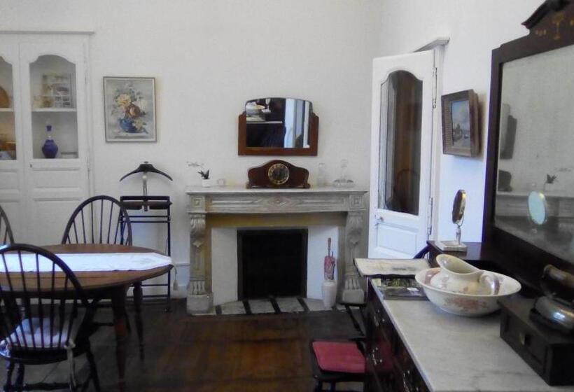 标准间, La Maison Du Notaire Royal
