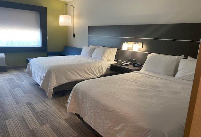 스위트, Holiday Inn Express & Suites Warrensburg North, An Ihg