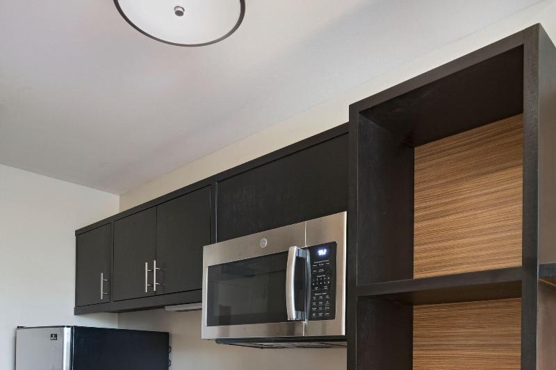 Standard Studio King Bed, Towneplace Suites By Marriott Dallas Dfw Airport North/irving