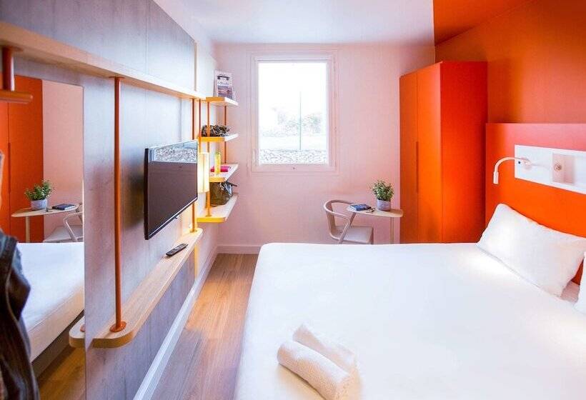 Номер Стандарт Трехместный, Ibis Budget Saintetienne Centre Gare Chateaucreux