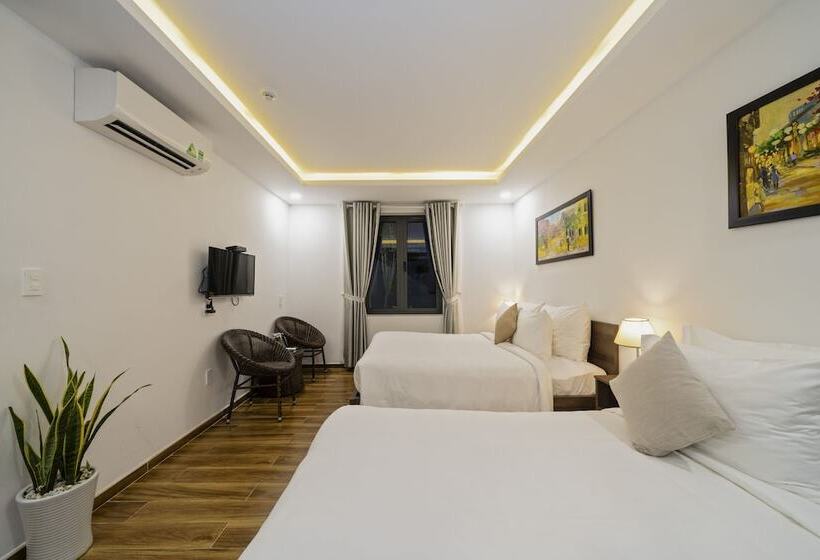 اتاق سه نفره دلوکس با چشم‌انداز استخر, The Nam An Villa Hoi An