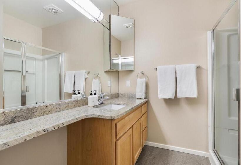 Апартаменты 2 Спальни, Kasa Bellevue Seattle