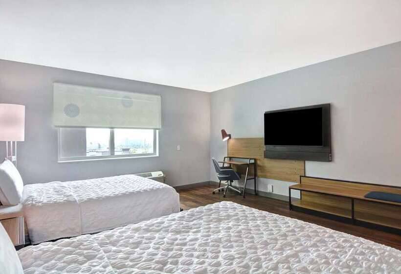 스탠다드 룸, The Axis Moline Hotel, Tapestry Collection By Hilton