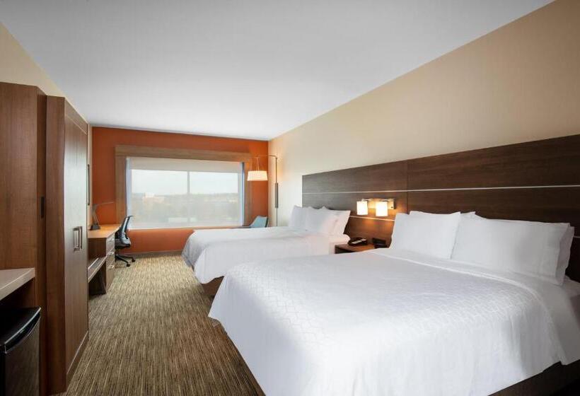 Номер Стандарт, Holiday Inn Express & Suites   Beloit, An Ihg