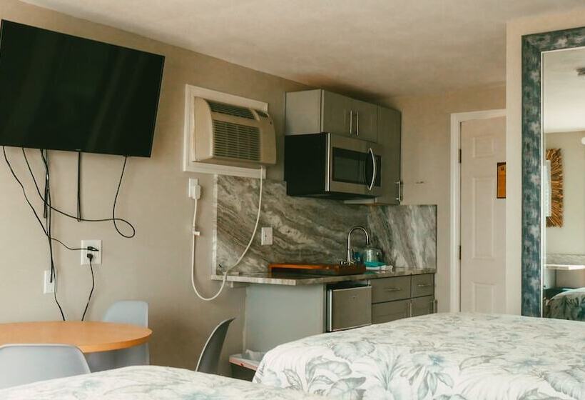 اتاق لوکس با چشم‌انداز دریا, Atlantic Motel
