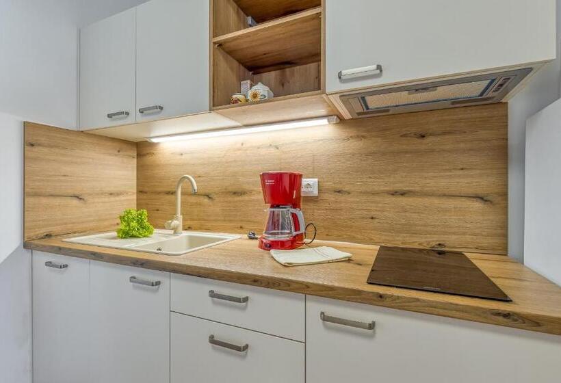 شقة غرفتين, Apartment Complex Silva Rovinj