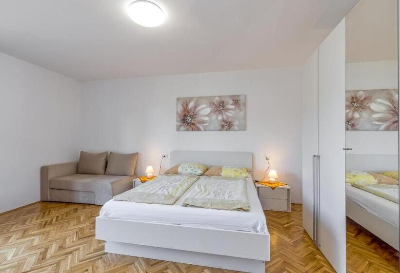 شقة غرفتين, Apartment Complex Silva Rovinj