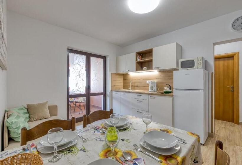 شقة غرفة واحدة, Apartment Complex Silva Rovinj