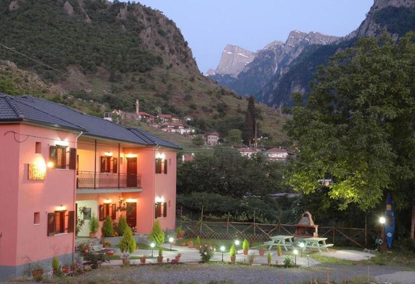Апартаменты 1 Спальня, Artemis Apartments