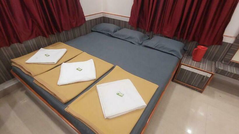 Трехместный Номер Базовый, Sai Raghunandan Guest House