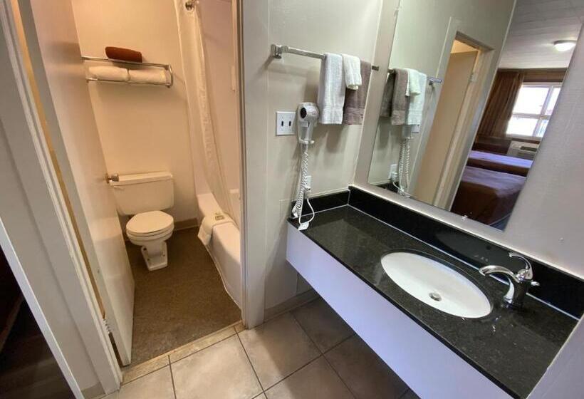 스탠다드 룸, Dauphin Inn Express