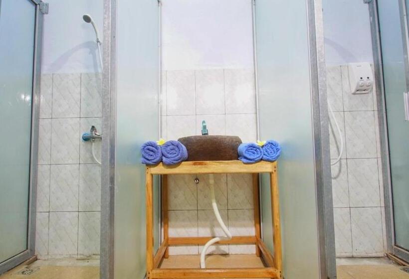 Кровать в Общей Комнате, Sentul Hostel