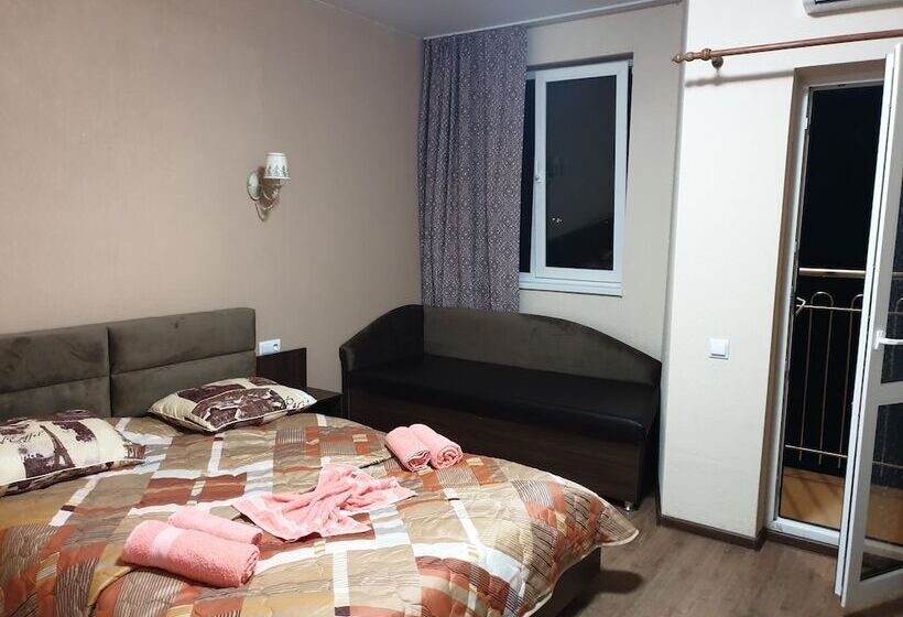 Номер Стандарт Трехместный, Holel Flamingo