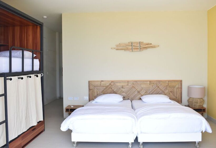 Quarto Familiar, Socialtel Mancora   Formerly Selina Mancora