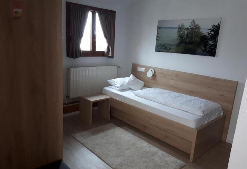 Quarto Estandar Individual, Gasthof Zur Traube