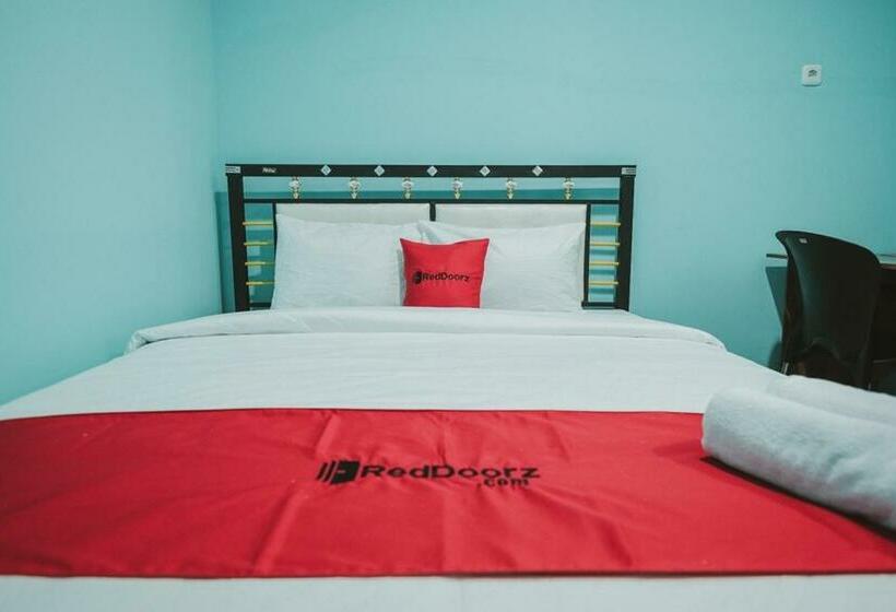 Номер Стандарт, Reddoorz Near Rsud Koja