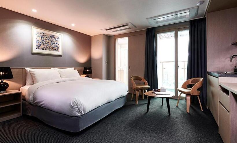 Номер Стандарт с Террасой, New Raon Stay