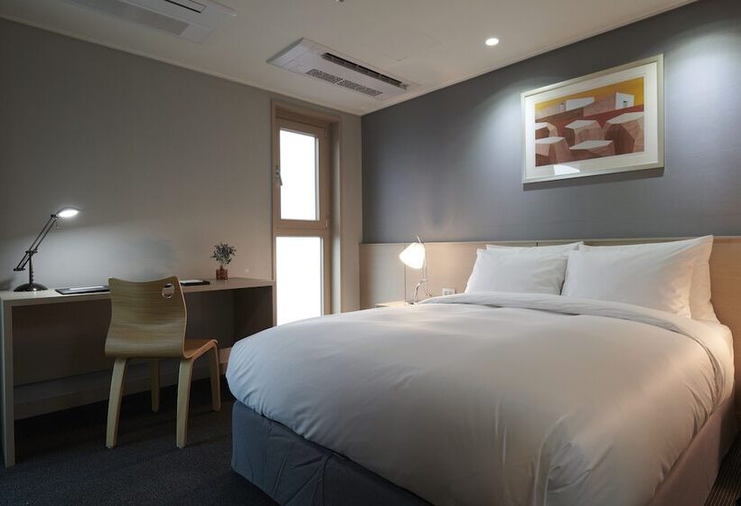 Номер Deluxe, New Raon Stay