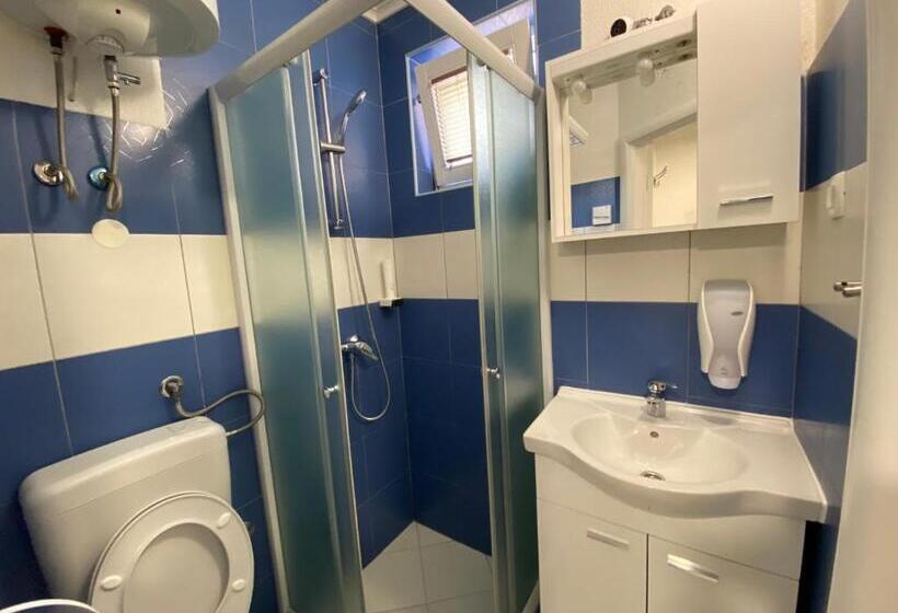 استودیوی استاندارد, Apartments & Rooms Mostar Story