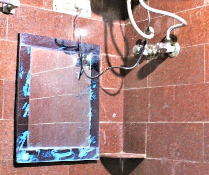 Quarto Triplo Estandar, Central Guest House