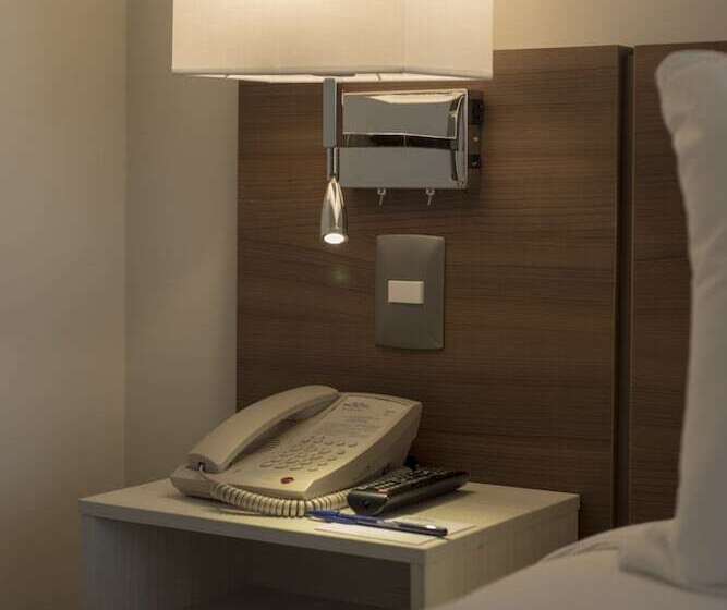 ２ダブルベッドのスタンダードルーム, Microtel Inn & Suites By Wyndham Irapuato