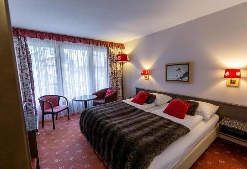 Номер Стандарт с Балконом, Chalet Hotel Beau Site