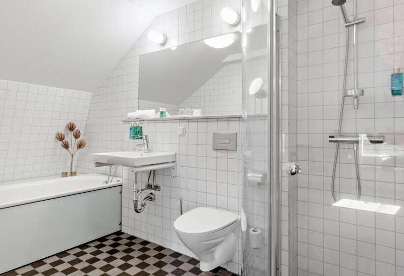 Полулюкс, Best Western Plus Kalmarsund Hotell