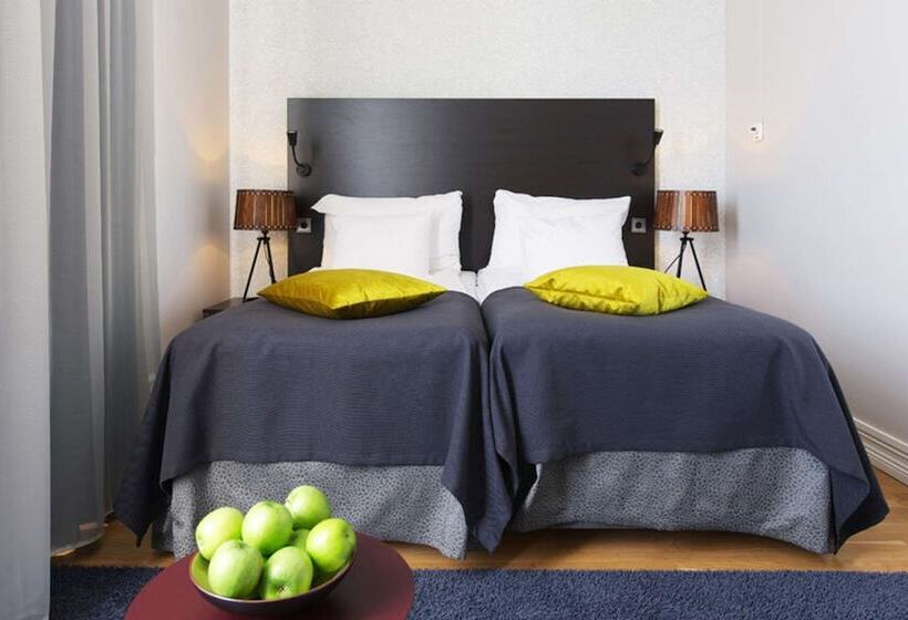 Quarto Deluxe, Clarion Collection Hotel Plaza