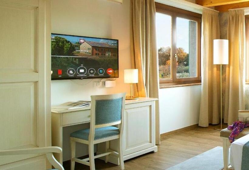 Люкс, Borgo Romantico Relais