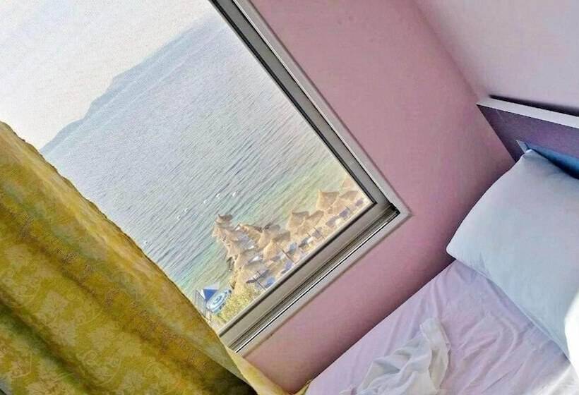 Triple Room Sea View, Kalemi S Beachside
