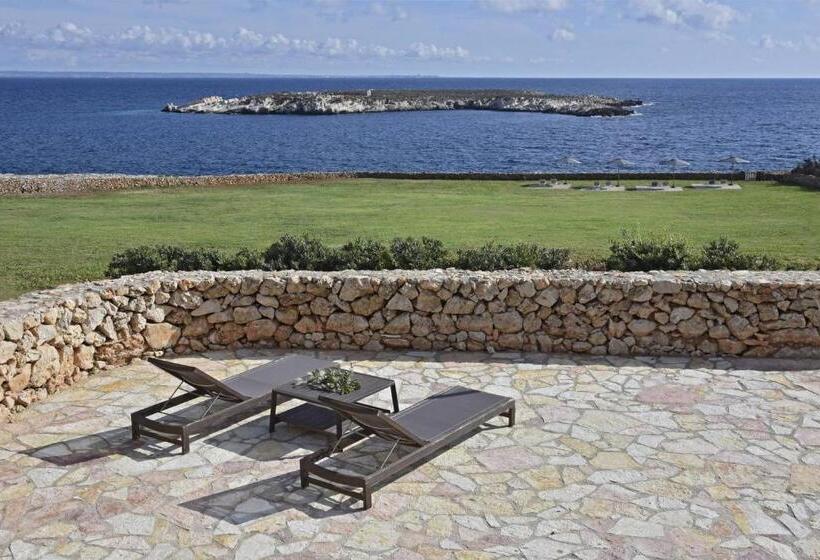 اتاق لوکس با چشم‌انداز دریا, Villa Pirreca