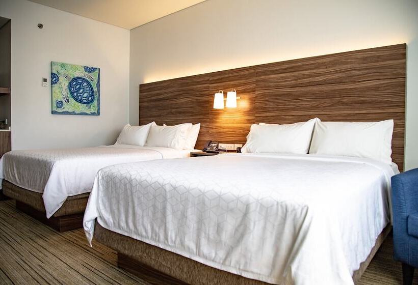 スイート, Holiday Inn Express & Suites   Ensenada Centro, An Ihg