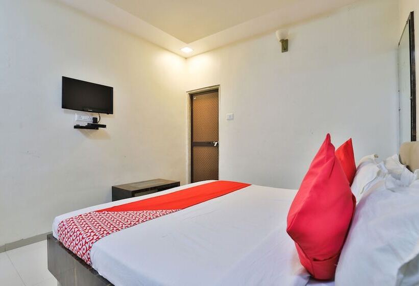 Standard Room, Treebo Trend Dan