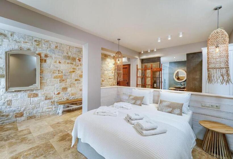 带按摩浴盆的套房, Agorastos Suites