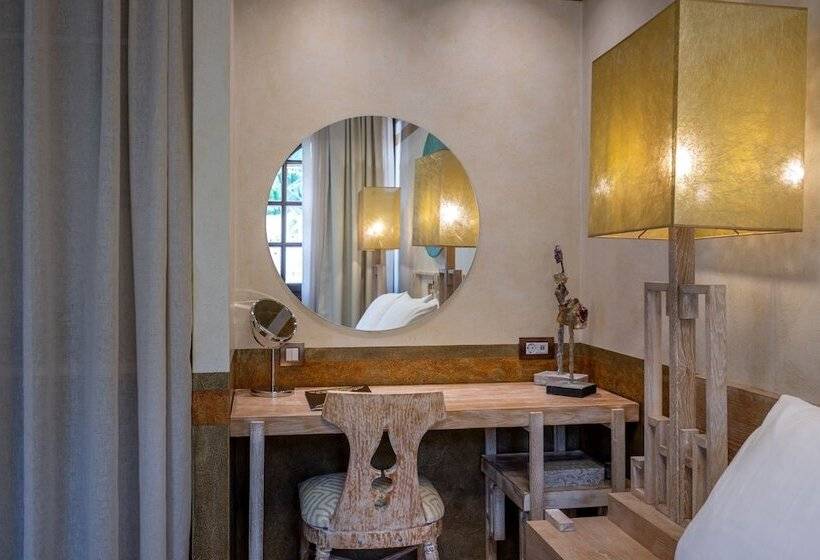 Полулюкс, 10gr Boutique Hotel & Wine Bar