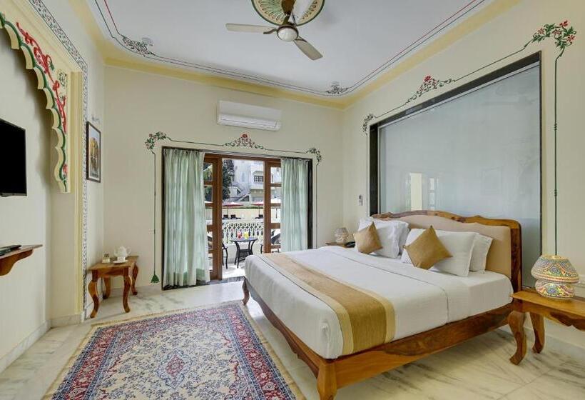 高级套房, The Everest Hill Resort
