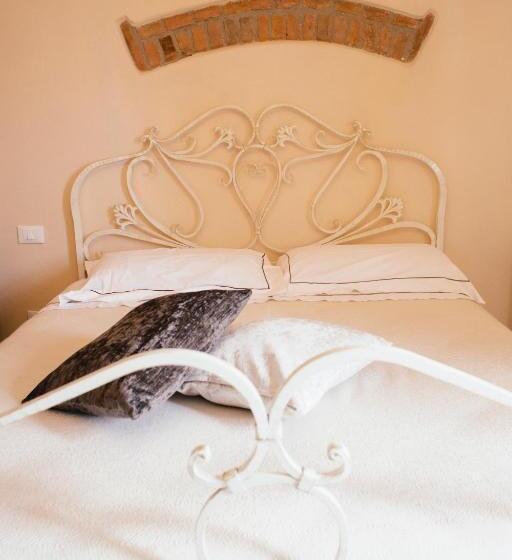 اتاق استاندارد سه نفره, Agriturismo La Burlanda