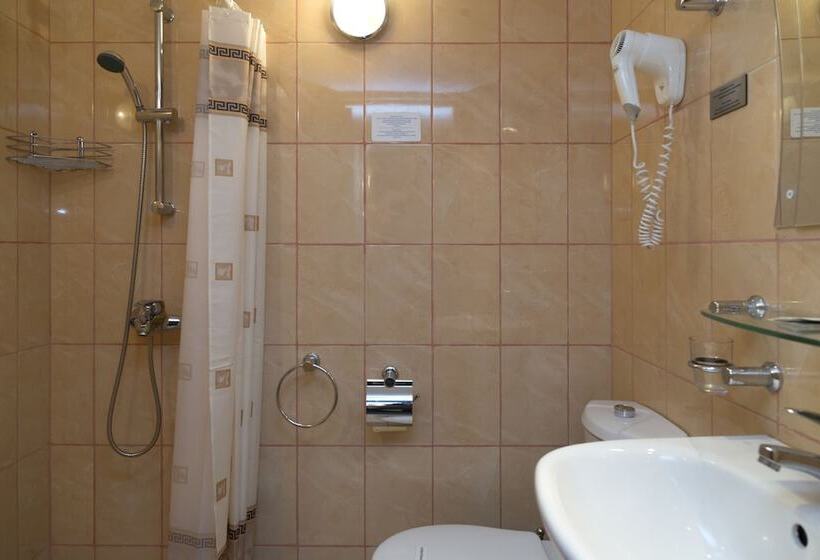 Quarto Basic Cama Casal, Orfei Hotel On Bolshaya Konyushennaya