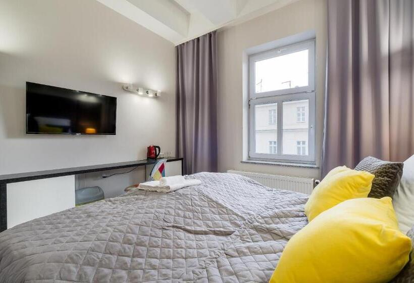 Апартаменты 1 Спальня, Savoy Mariacka Apartments