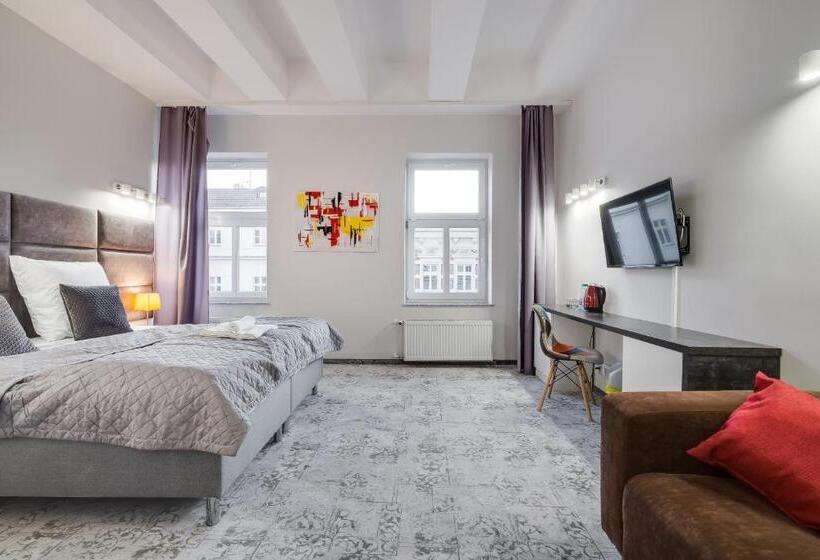 Апартаменты 1 Спальня, Savoy Mariacka Apartments