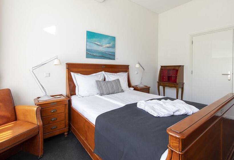 Номер Deluxe, La Rosa Amsterdam Beach