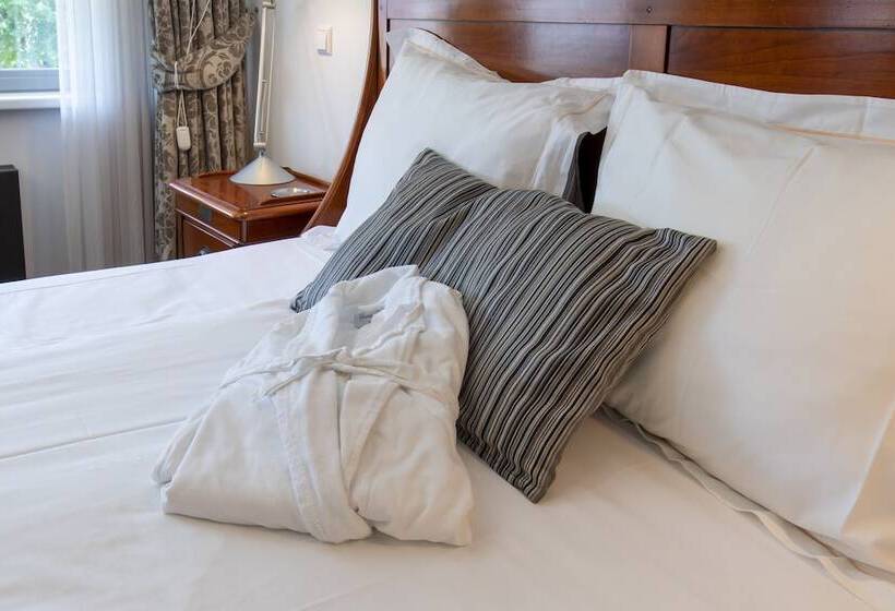 Трехместный Номер Deluxe, La Rosa Amsterdam Beach